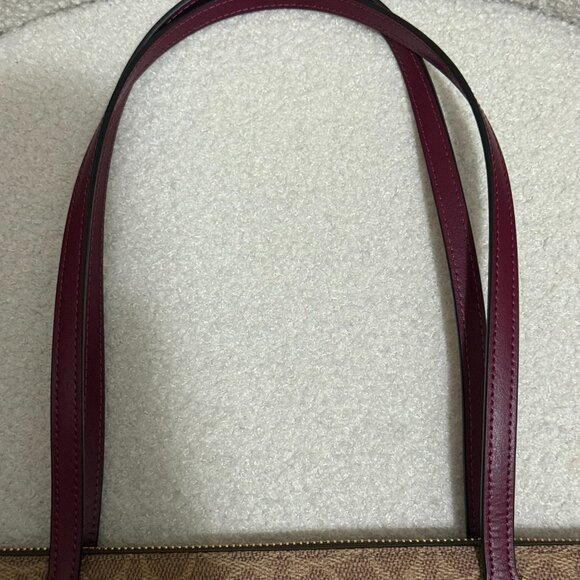 Coach Fiona Zip Tote Bag in Signature Canvas with Horse and Carriage Print - Picture 6 of 11